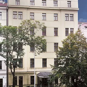 Hotel Lunik, Praga