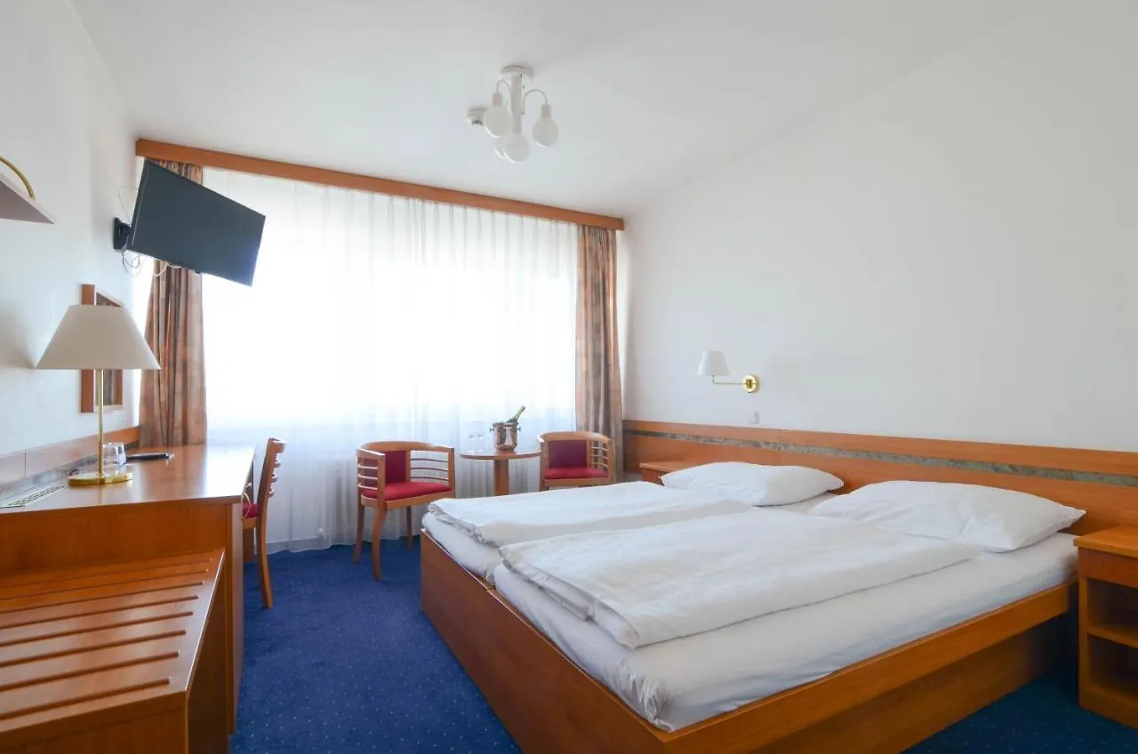 Hotel Ilf Prága