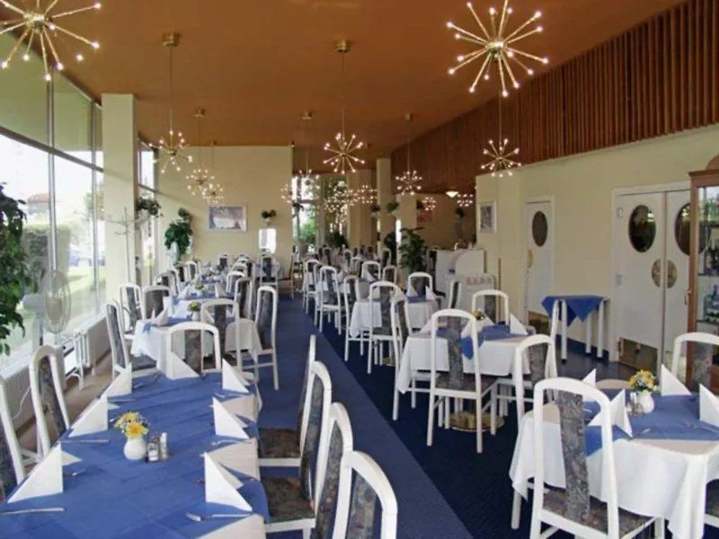 Hotel Ilf Prága 3*,